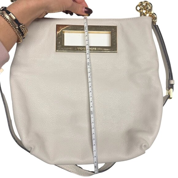 Michael Kors Berkley Medium Messenger – White Leather - Picture 13 of 14